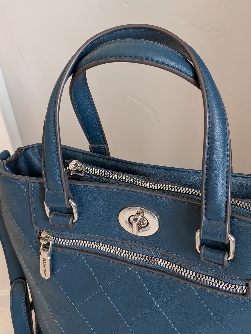 Ellen Tracy Quilted Crossbody Tote in Slate Blue-Excellent Condition - Picture 4 of 16